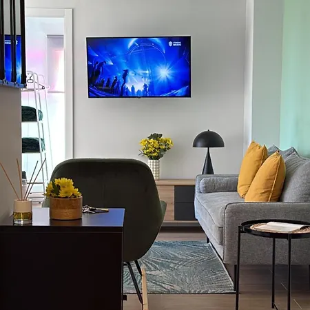 Bright 3br 300m To Ac